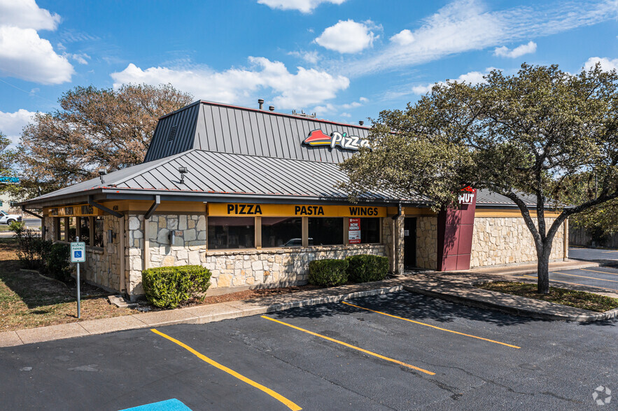 Primary Photo Of 4500 De Zavala Rd, San Antonio Restaurant For Lease