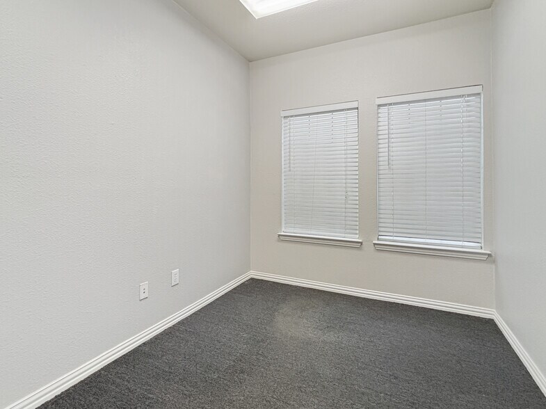 More Photos Of 2438 Lillian Miller Pky, Denton Office For Sale