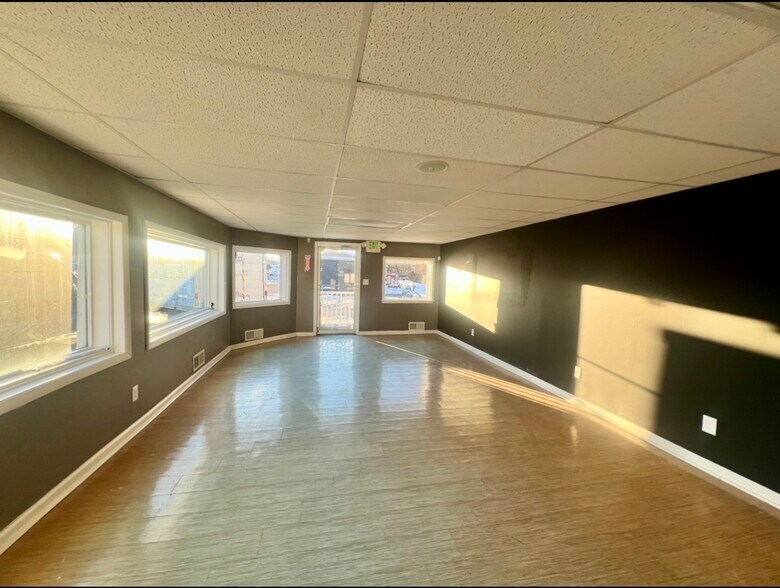 More Photos Of 2106 Pulaski Hwy, Edgewood Auto Dealership For Lease