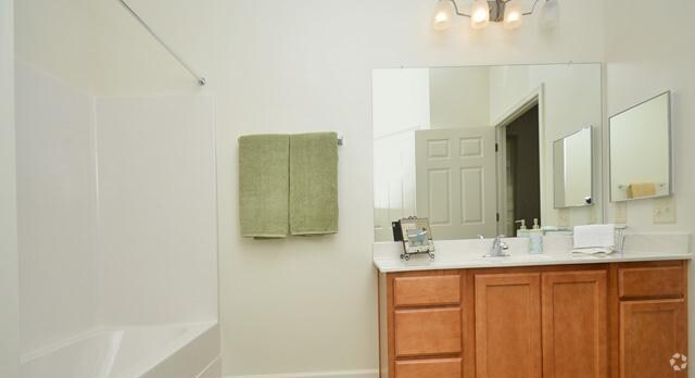 More Photos Of 1220 N King St, Hampton Apartments For Lease