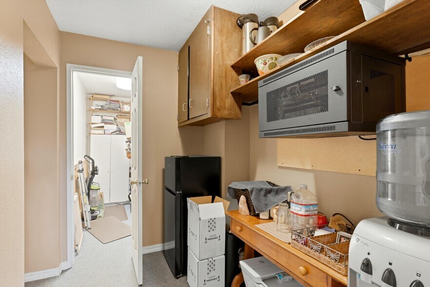 More Photos Of 114 E 2nd St, Newberg Office For Sale