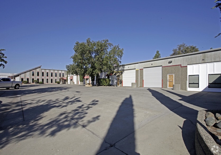 Primary Photo Of 4119 Wayside Ln, Carmichael Warehouse For Lease