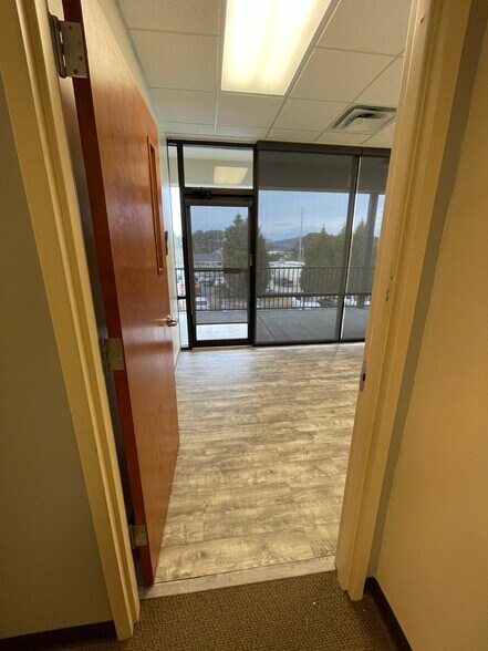 More Photos Of 540 Lake Center Pky, Cumming Office For Lease