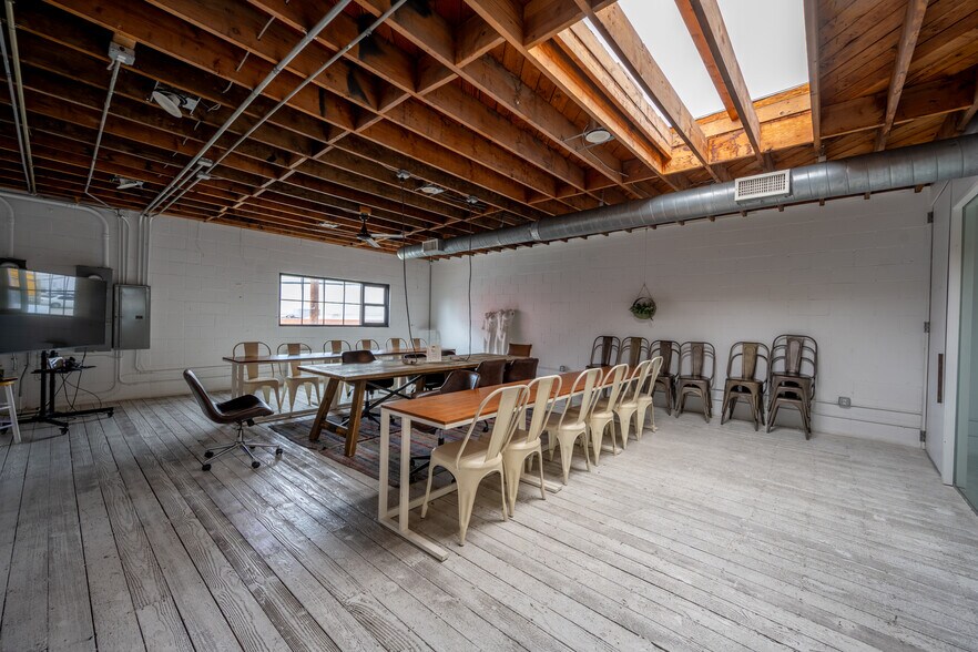 More Photos Of 215-217 Arena St, El Segundo Loft Creative Space For Lease