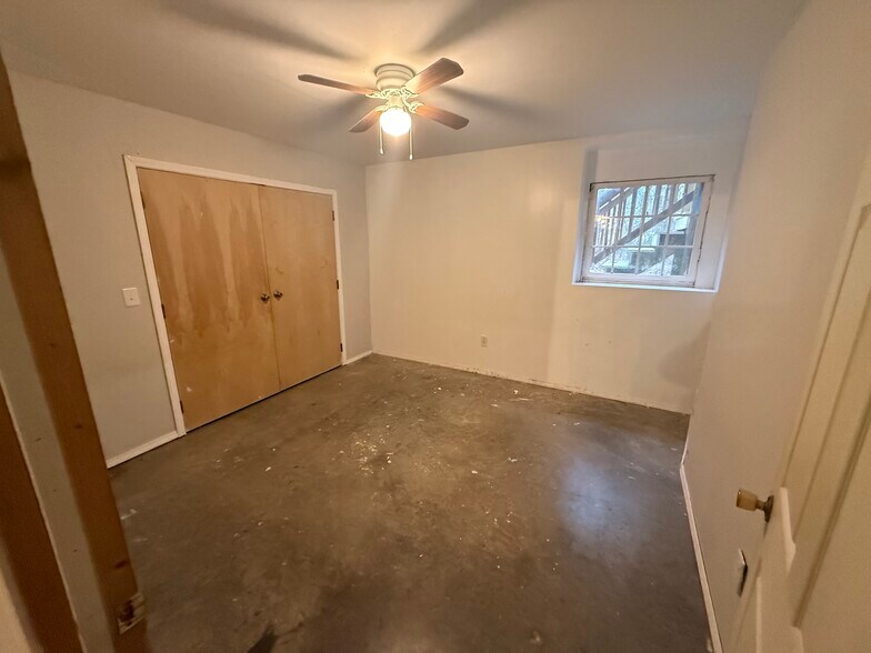 More Photos Of 320 Mill Creek Dr, Hull Religious Facility For Lease