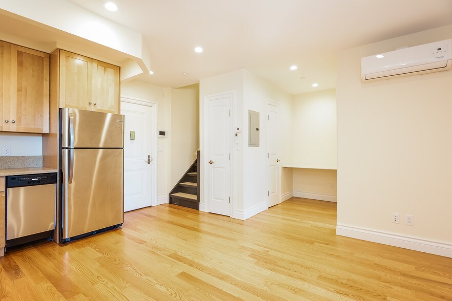 More Photos Of 211 W 252nd St, Bronx Apartments For Sale