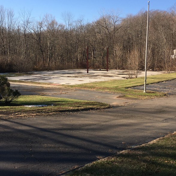 More Photos Of 2180 Foxon Rd, North Branford Land For Sale