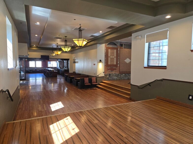 Primary Photo Of 1848 Portola Ave, Livermore Restaurant For Lease