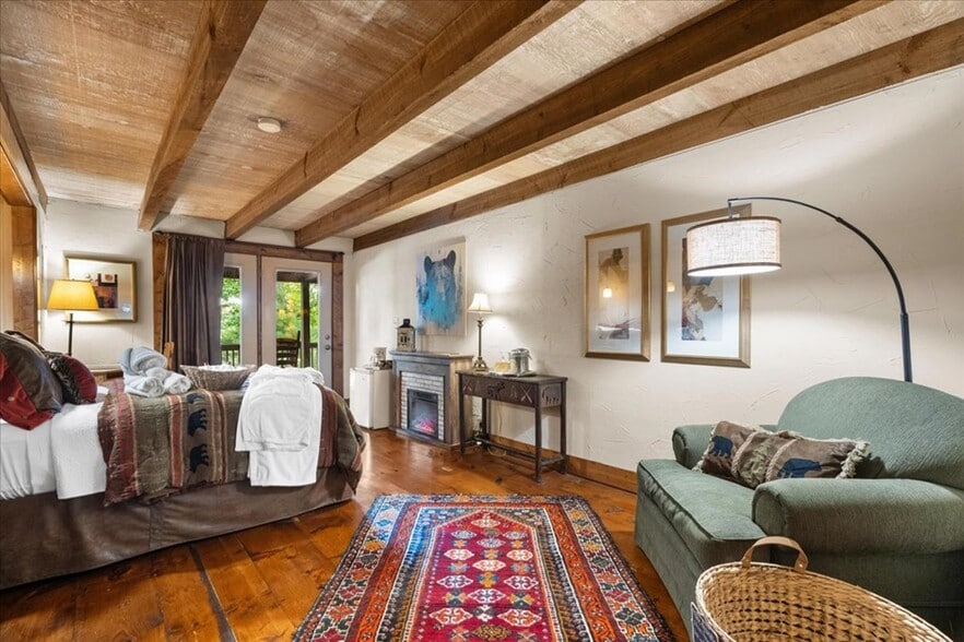 More Photos Of 9440 GA-52, Chatsworth Hospitality For Sale