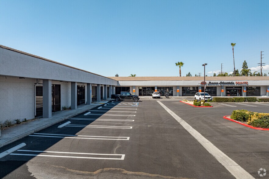 More Photos Of 1240-1260 W 7th St, Upland Unknown For Lease