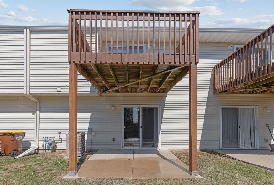 More Photos Of 13517-13519 Harvest Way, Poplar Grove Apartments For Sale