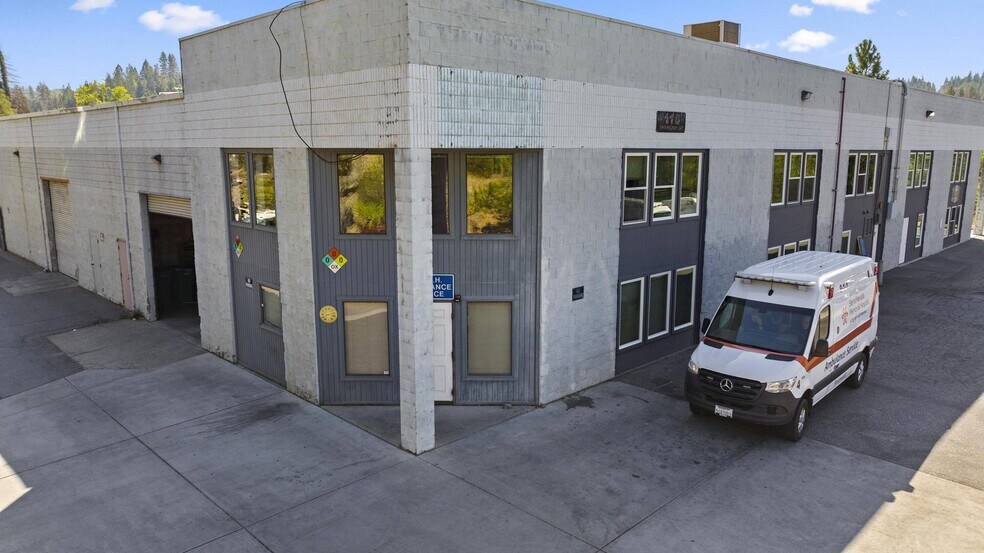 More Photos Of 110 Spring Hill Dr, Grass Valley Manufacturing For Sale