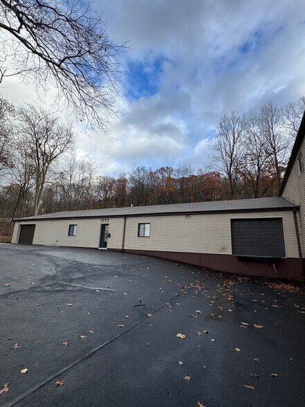 More Photos Of 1777 N Colony Rd, Meriden Warehouse For Lease