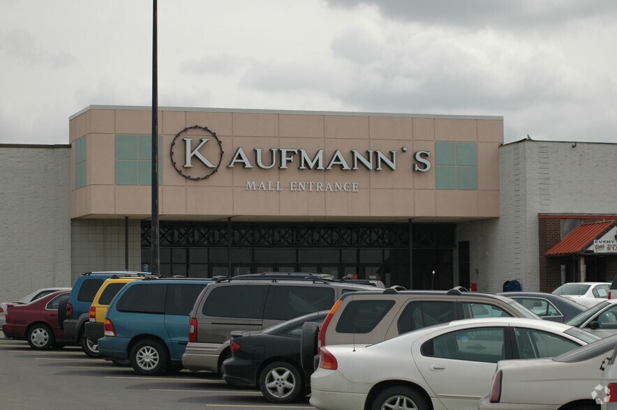 More Photos Of 654 Millcreek Mall, Erie Unknown For Lease