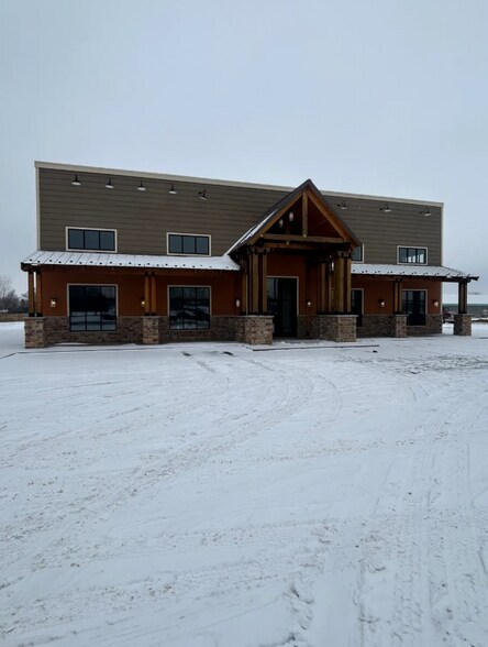 More Photos Of 1229 S Halleck St, Demotte Freestanding For Sale