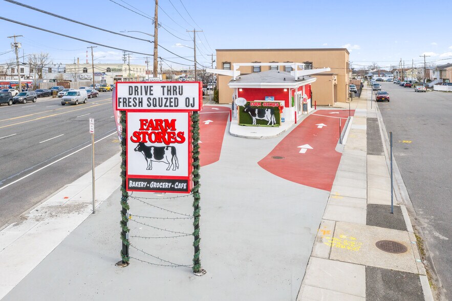 More Photos Of 4451 Austin Blvd, Island Park General Retail For Sale