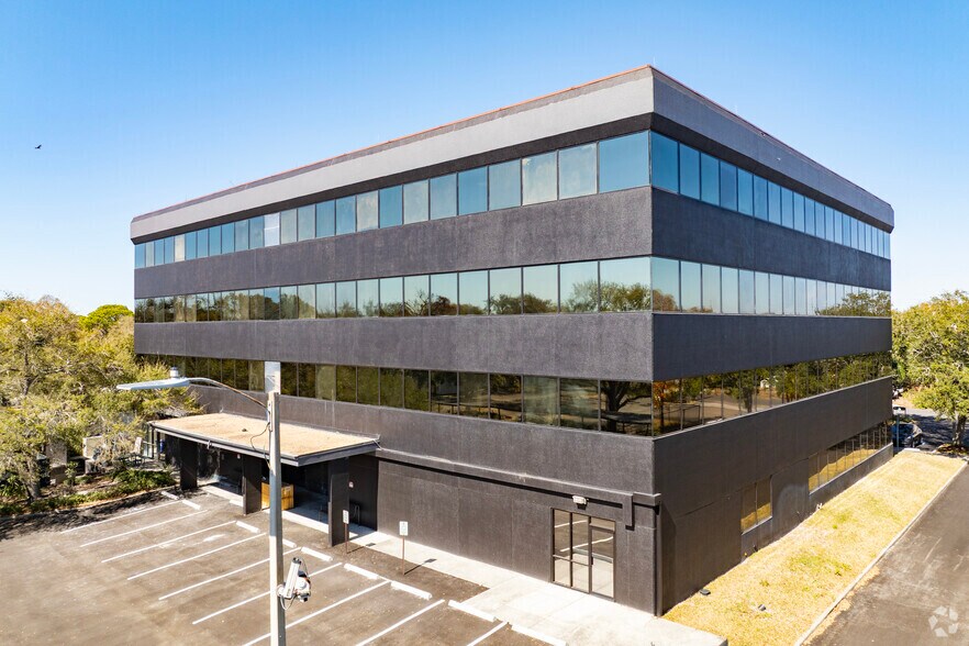 More Photos Of 6698 68th Ave N, Pinellas Park Coworking Space