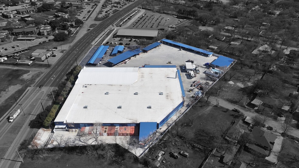 More Photos Of 5700 E Belknap St, Haltom City Warehouse For Sale