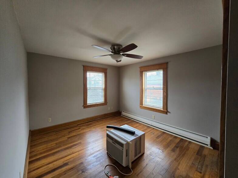 More Photos Of 813 W Berry St, Fort Wayne Apartments For Sale