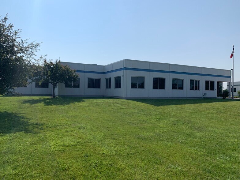 More Photos Of 224 S Bell Ave, Ames Office For Lease