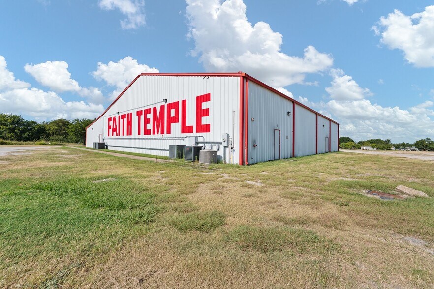 More Photos Of 1440 Kilpatrick Ct, Cleburne Religious Facility For Sale