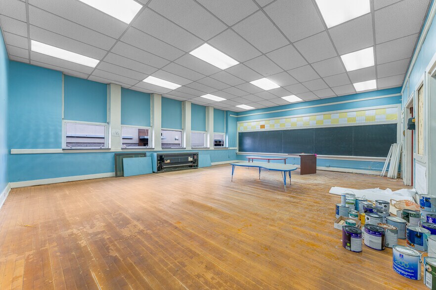 More Photos Of 300 North St, Waynesburg Schools For Sale