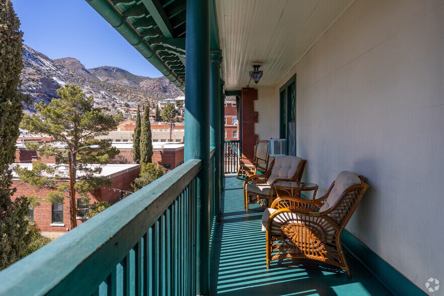 More Photos Of 11 Howell Ave, Bisbee Hotel For Sale