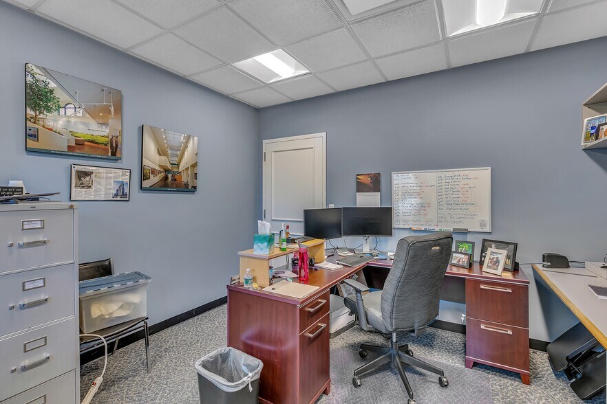 More Photos Of 22 Colt Ct, Ronkonkoma Warehouse For Sale