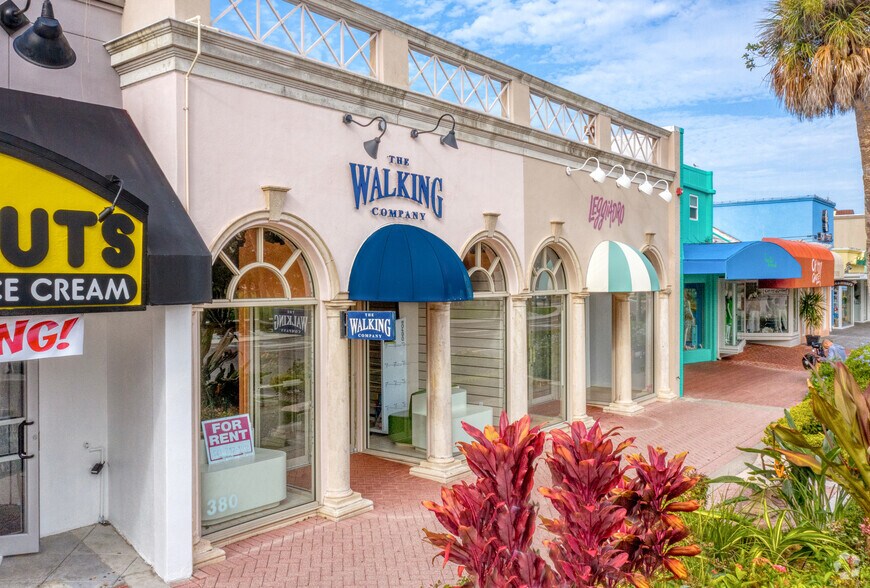 More Photos Of 380 St Armands Cir, Sarasota Storefront For Lease