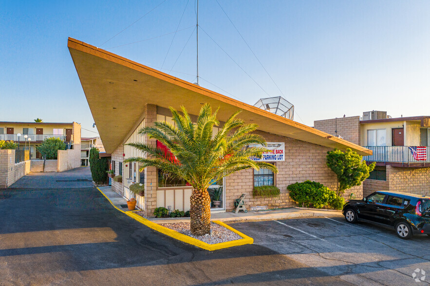 Primary Photo Of 1009 Nevada Way, Boulder City Hotel For Sale