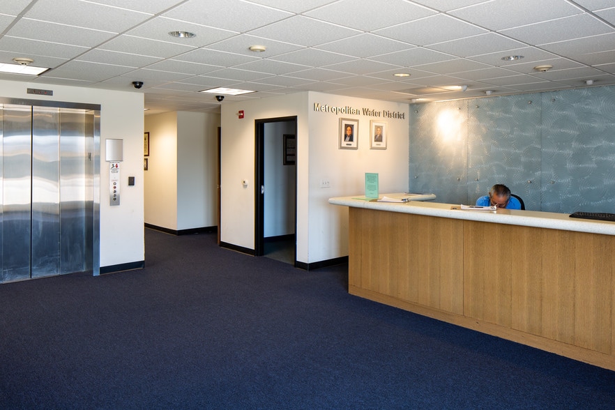 More Photos Of 6252 Telegraph Rd, Commerce Office For Lease
