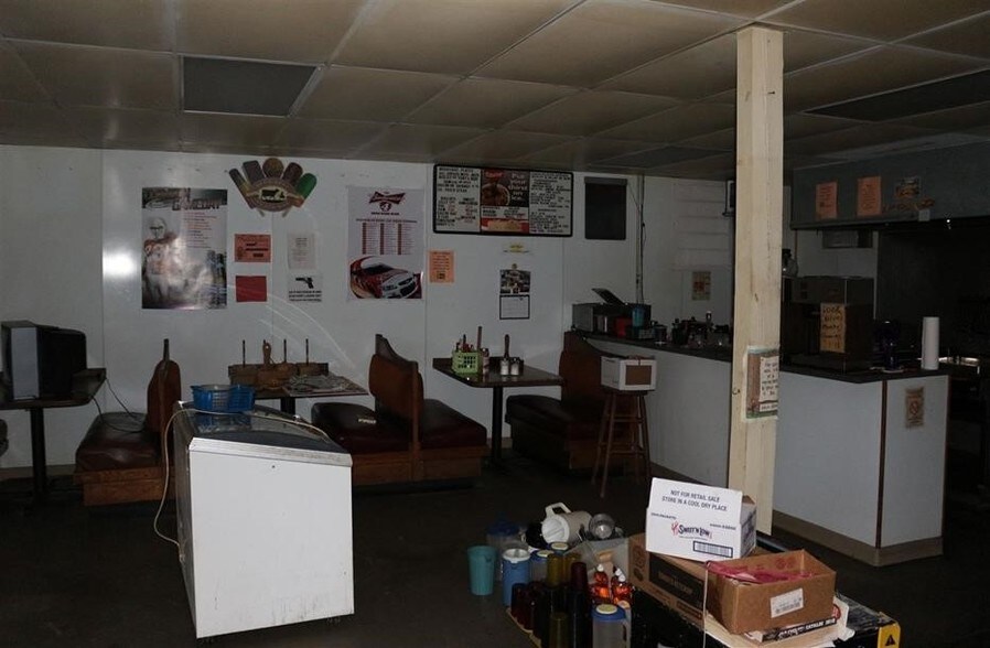 More Photos Of 926 Friendship Rd, Seneca Convenience Store For Lease