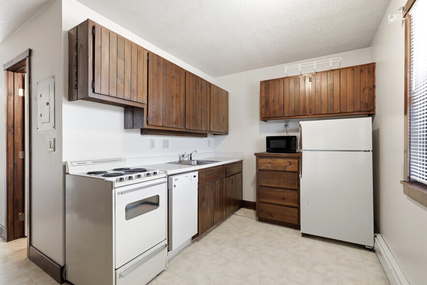 More Photos Of 3313 Leland Ln, Rapid City Multifamily For Sale