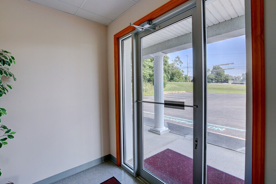 More Photos Of 1980 Pa-54 Hwy, Montgomery Office For Sale