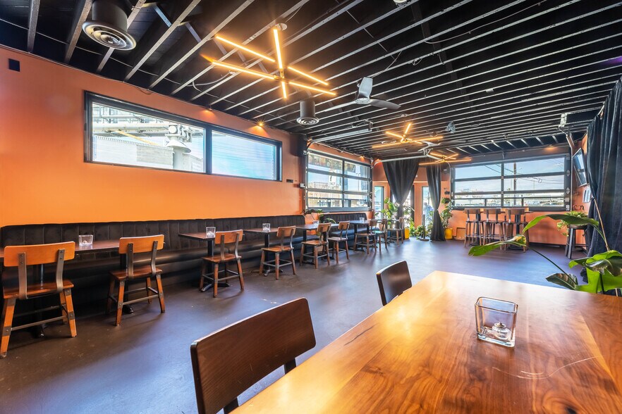 More Photos Of 13484 Washington Blvd, Marina Del Rey General Retail For Sale