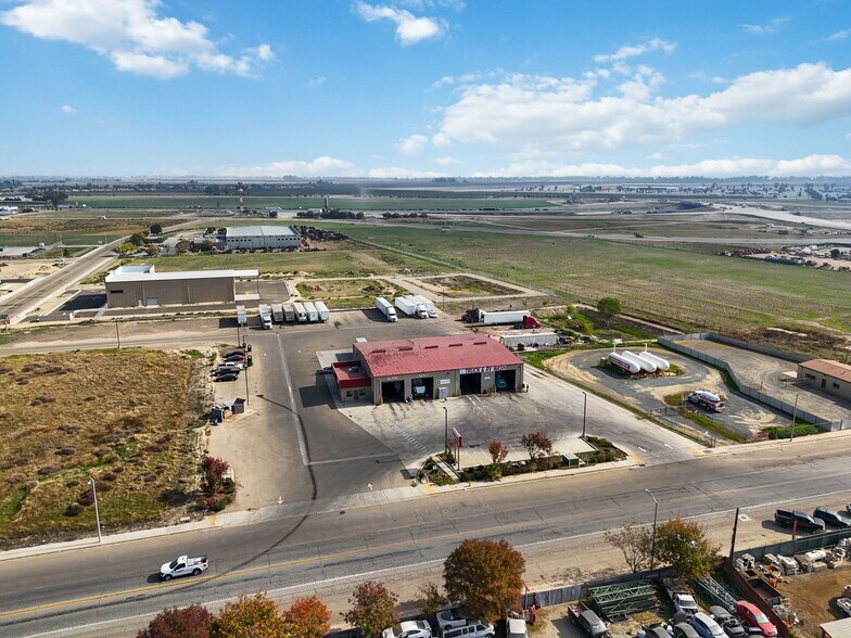 More Photos Of 3550 S K St, Tulare Industrial For Sale