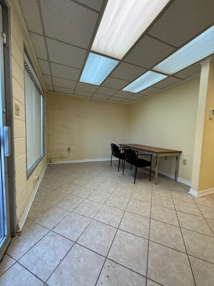 More Photos Of 3102 Canty St, Pascagoula Office For Sale