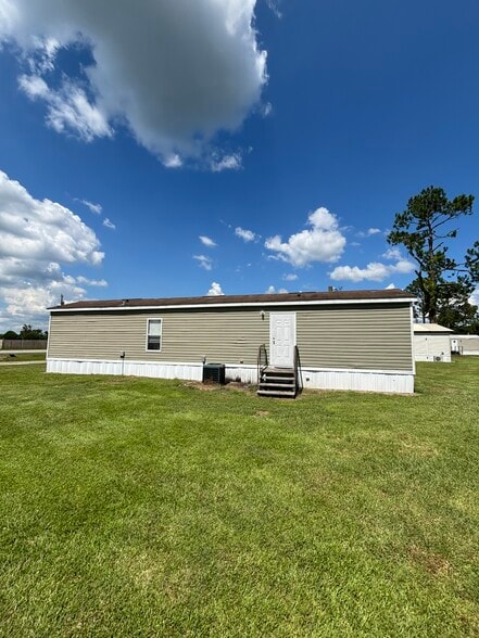 More Photos Of 7322 Highway 122 E, Ray City Manufactured Housing Mobile Home Park For Sale