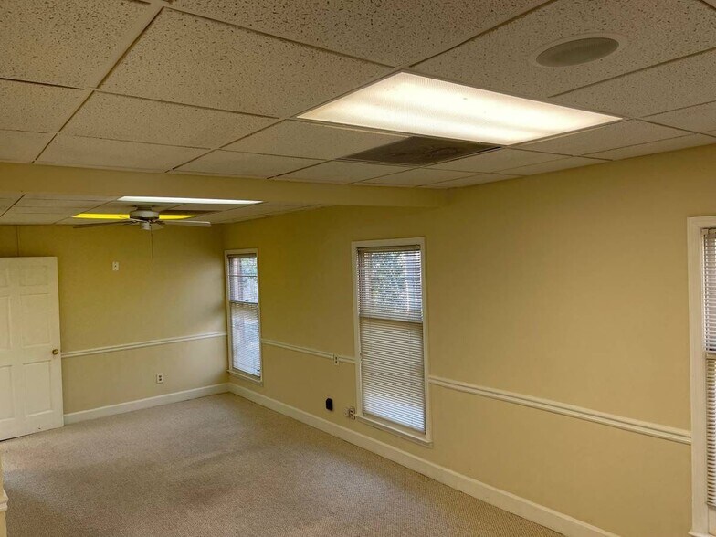 More Photos Of 724-734 Holcomb Bridge Rd, Norcross Loft Creative Space For Sale