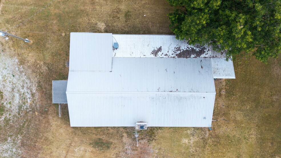 More Photos Of 26601 S 655 Rd, Grove Freestanding For Sale