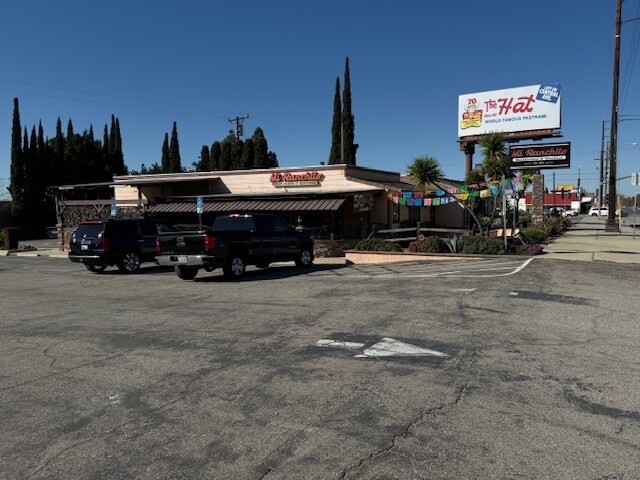 More Photos Of 1964 W Foothill Blvd, Upland Restaurant For Lease