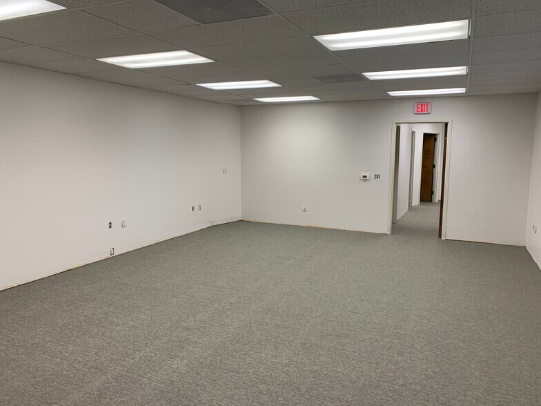 More Photos Of 1088 Branham Ln, San Jose Loft Creative Space For Lease