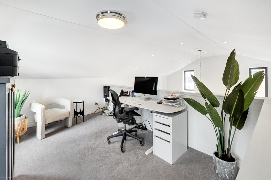 More Photos Of 578 Kingston Rd W, Ajax Office For Sale