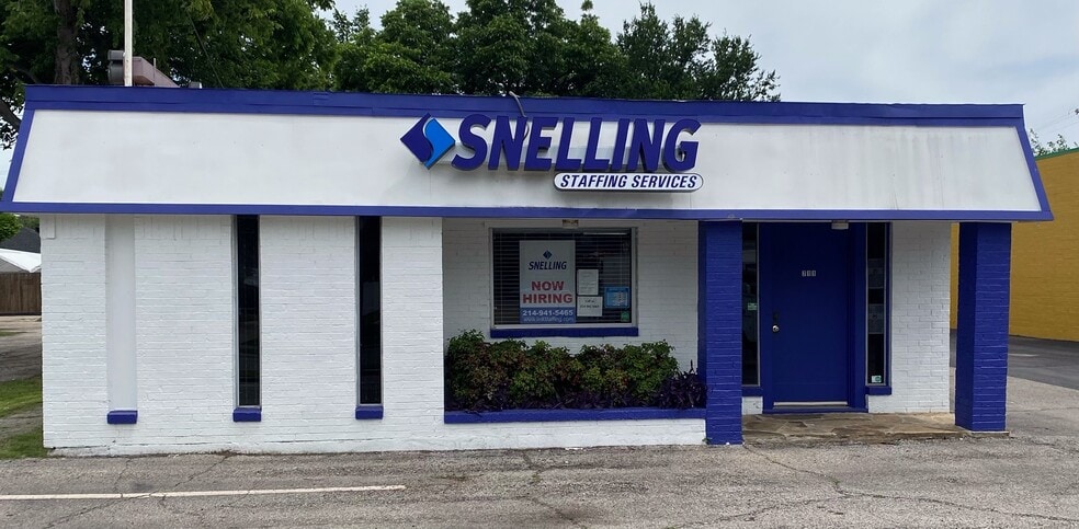 More Photos Of 711 Sunset Ave, Dallas Storefront For Sale