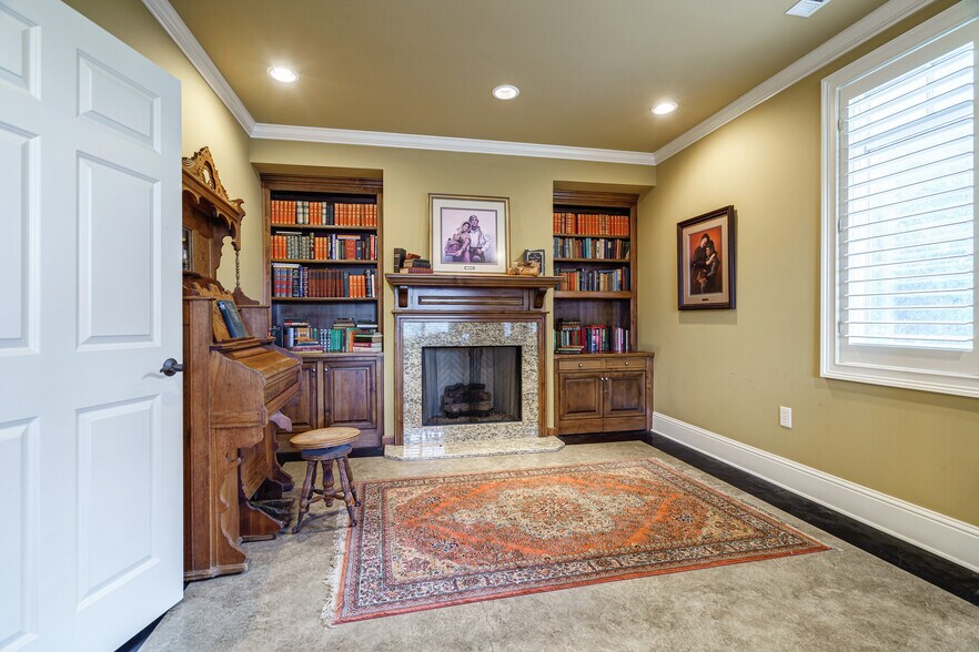 More Photos Of 112 Harmony Crossing, Eatonton Medical For Lease