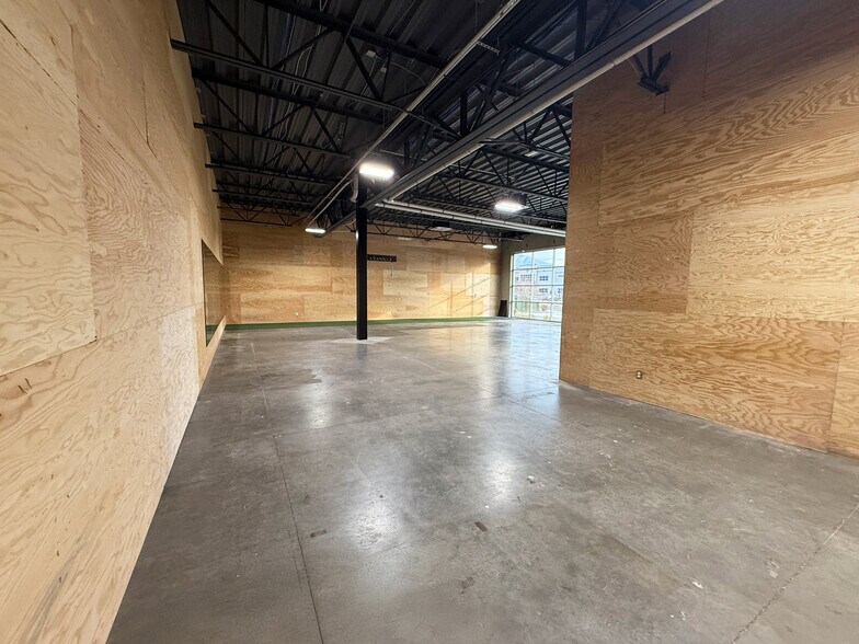 More Photos Of 2208 W 700 S, Springville Light Manufacturing For Sale