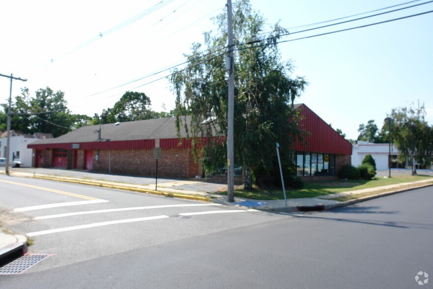 More Photos Of 119 Newman Springs Rd E, Red Bank Freestanding For Sale