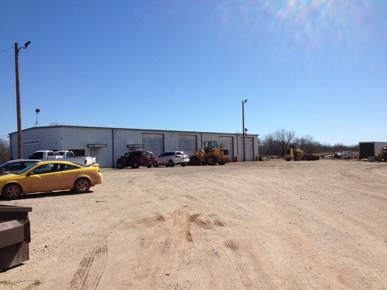 More Photos Of 2895 E US Highway 80, Abilene Warehouse For Lease