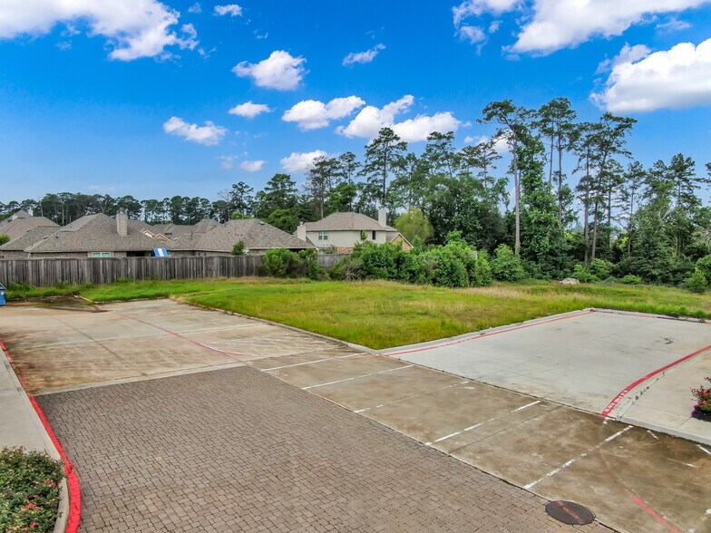 More Photos Of 23923 Gosling Rd, Spring Unknown For Lease