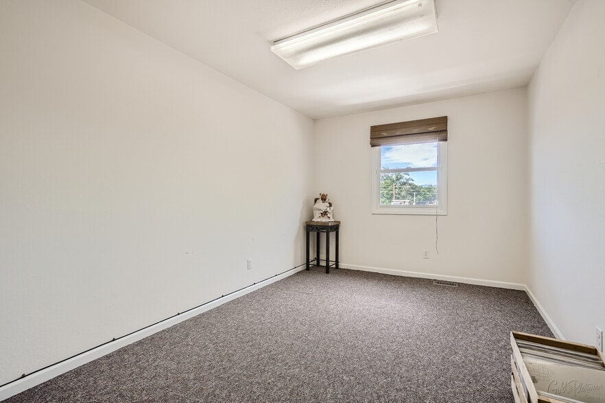 More Photos Of 7907 Zenobia St, Westminster Office For Sale